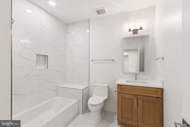 4017 WOODLAND RD, Annandale, VA 22003