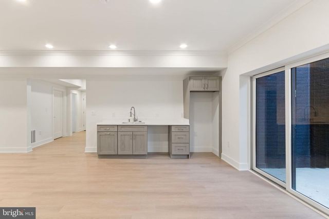 4017 WOODLAND RD, Annandale, VA 22003