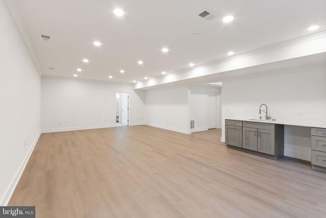 4017 WOODLAND RD, Annandale, VA 22003