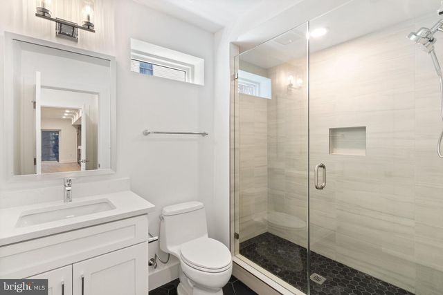 4017 WOODLAND RD, Annandale, VA 22003