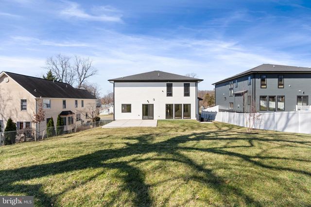 4017 WOODLAND RD, Annandale, VA 22003