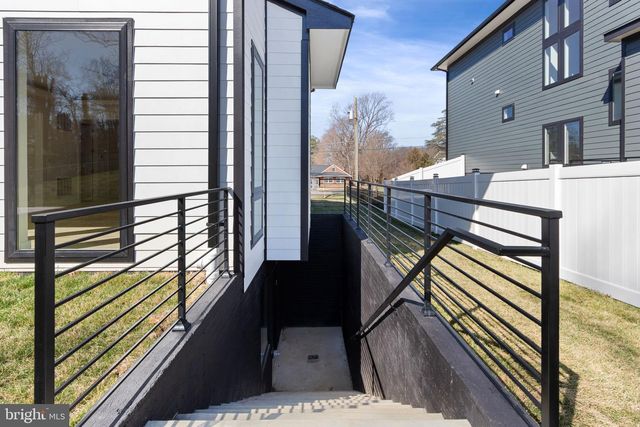 4017 WOODLAND RD, Annandale, VA 22003