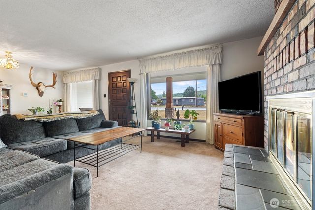3507 Harrison Avenue, Centralia, WA 98531