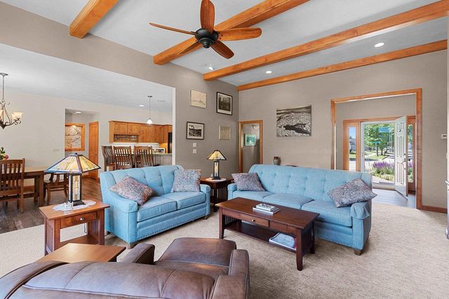 1900 E ORCHARD BLOSSOM DRIVE, Appleton, WI 54915