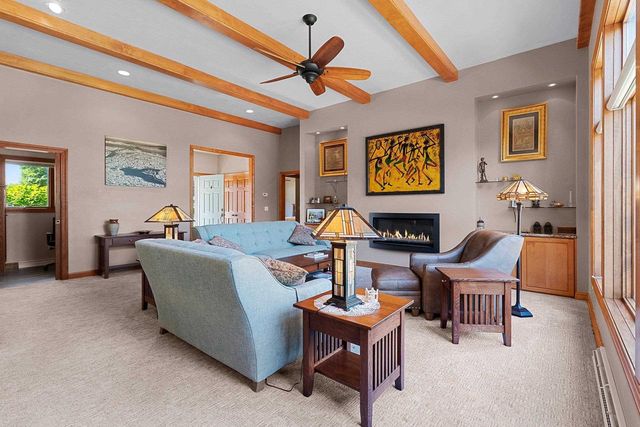 1900 E ORCHARD BLOSSOM DRIVE, Appleton, WI 54915
