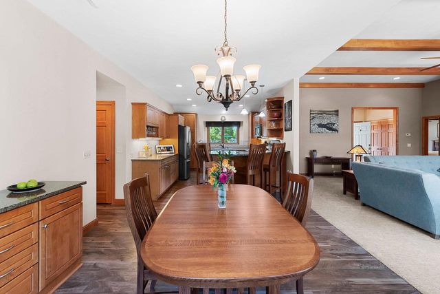 1900 E ORCHARD BLOSSOM DRIVE, Appleton, WI 54915