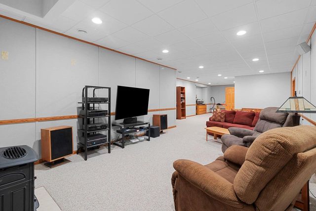 1900 E ORCHARD BLOSSOM DRIVE, Appleton, WI 54915