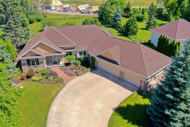 1900 E ORCHARD BLOSSOM DRIVE, Appleton, WI 54915