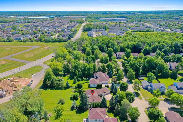 1900 E ORCHARD BLOSSOM DRIVE, Appleton, WI 54915