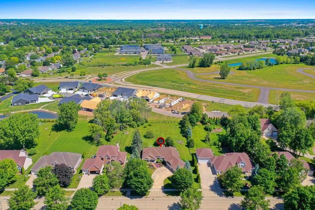 1900 E ORCHARD BLOSSOM DRIVE, Appleton, WI 54915
