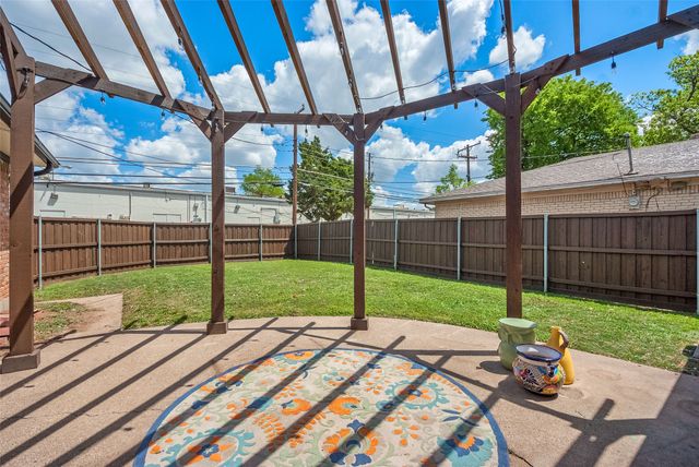 5739 Banting Way, Dallas, TX 75227