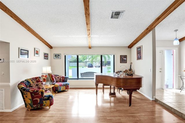 1221 NW 78th Avenue, Plantation, FL 33322