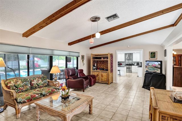 1221 NW 78th Avenue, Plantation, FL 33322