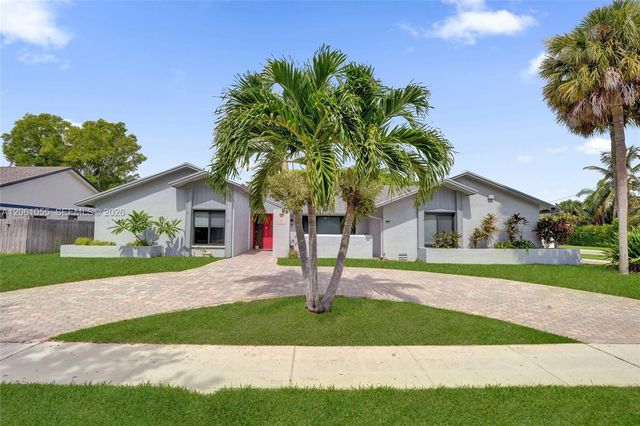 1221 NW 78th Avenue, Plantation, FL 33322