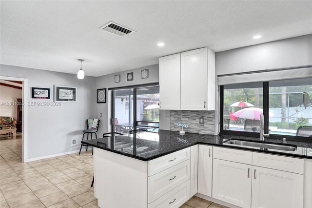 1221 NW 78th Avenue, Plantation, FL 33322