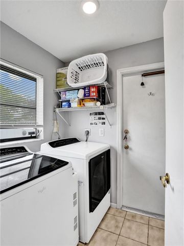 1221 NW 78th Avenue, Plantation, FL 33322
