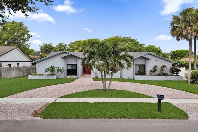 1221 NW 78th Avenue, Plantation, FL 33322