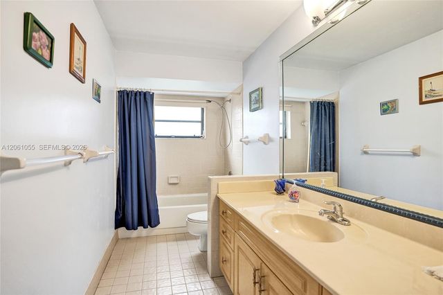 1221 NW 78th Avenue, Plantation, FL 33322