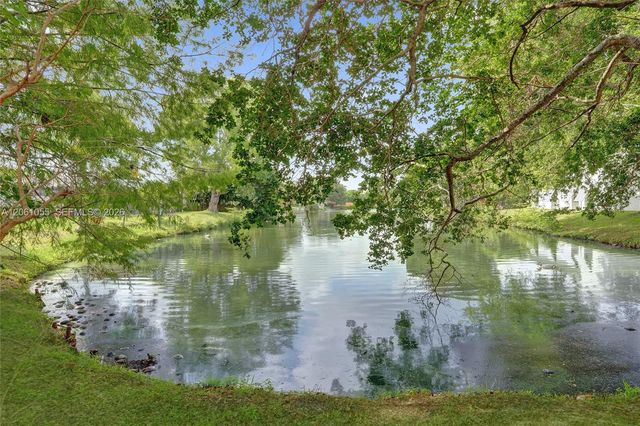 1221 NW 78th Avenue, Plantation, FL 33322