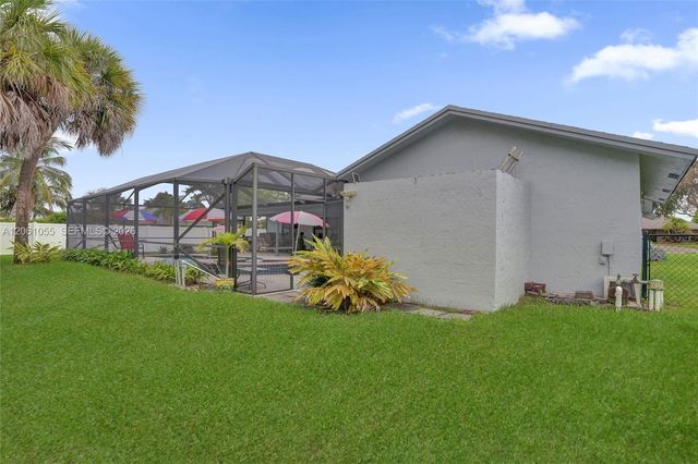 1221 NW 78th Avenue, Plantation, FL 33322