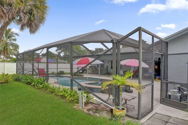 1221 NW 78th Avenue, Plantation, FL 33322