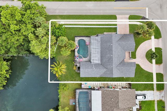 1221 NW 78th Avenue, Plantation, FL 33322
