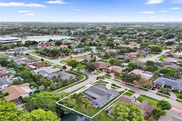 1221 NW 78th Avenue, Plantation, FL 33322