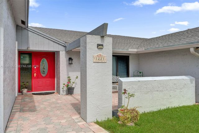1221 NW 78th Avenue, Plantation, FL 33322