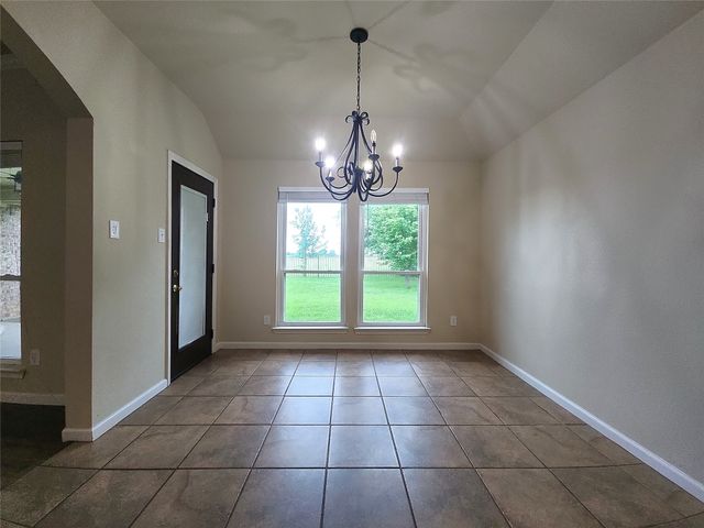 7009 Turnberry Drive, Cleburne, TX 76033