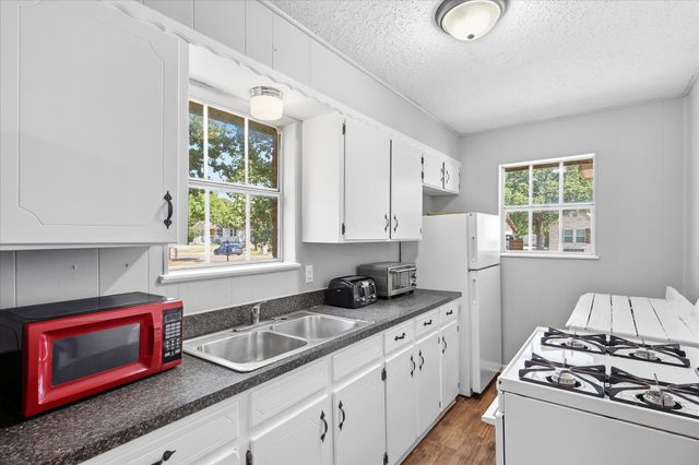 332 Ruth Street, Denton, TX 76205