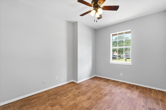 332 Ruth Street, Denton, TX 76205