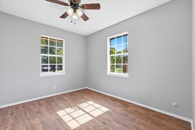 332 Ruth Street, Denton, TX 76205