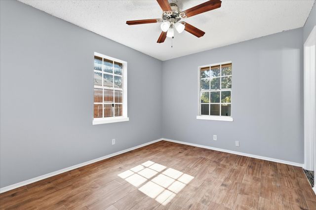 332 Ruth Street, Denton, TX 76205