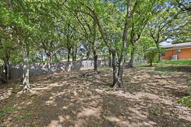 332 Ruth Street, Denton, TX 76205