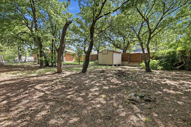 332 Ruth Street, Denton, TX 76205