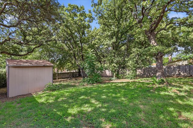 332 Ruth Street, Denton, TX 76205