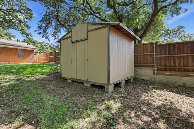 332 Ruth Street, Denton, TX 76205
