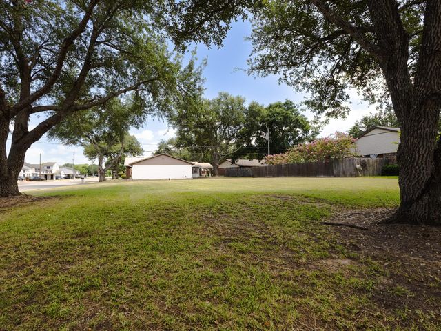 4501 Areca Drive, Bay City, TX 77414