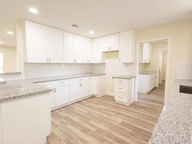 4501 Areca Drive, Bay City, TX 77414