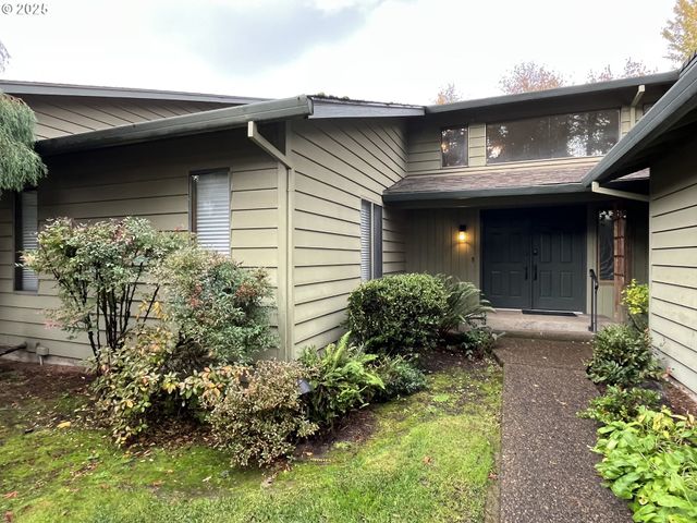 1215 Nw DRIFTWOOD Pl, Mc Minnville, OR 97128