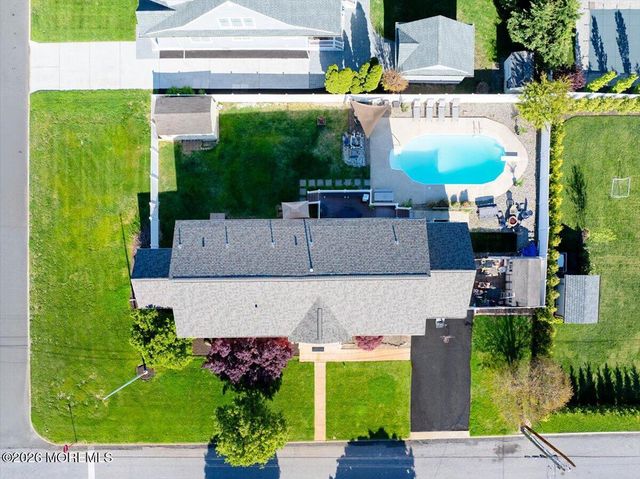 717 Jersey Avenue, Spring Lake, NJ 07762