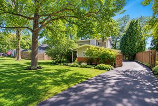 305 Dunbar Road, Mundelein, IL 60060