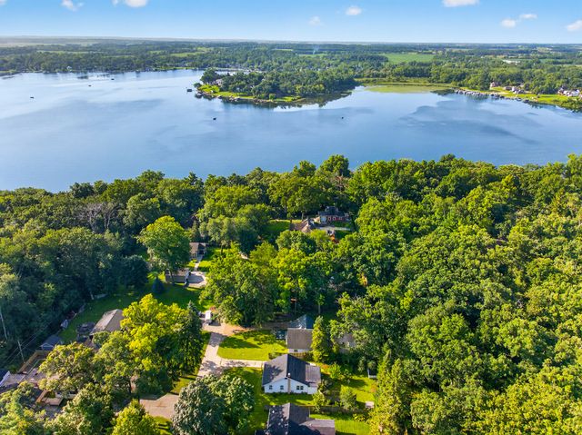 3231 Chicago Club Drive, Delavan, WI 53115