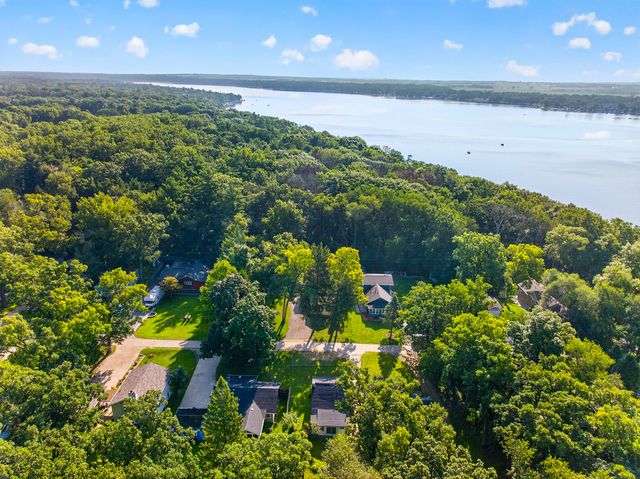3231 Chicago Club Drive, Delavan, WI 53115