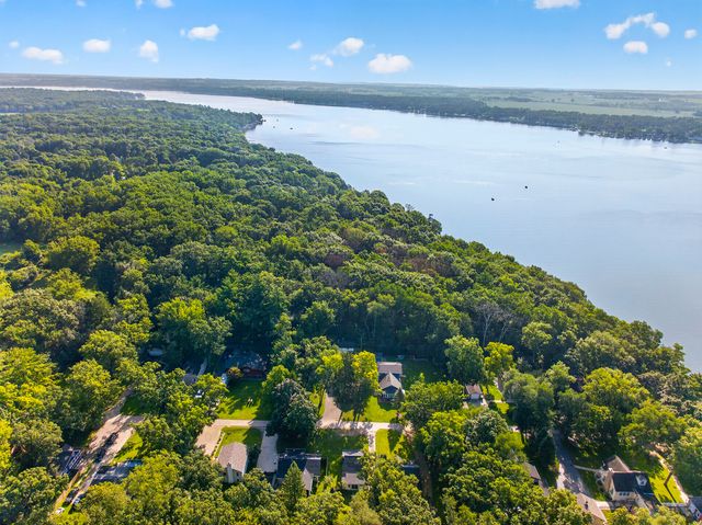 3231 Chicago Club Drive, Delavan, WI 53115