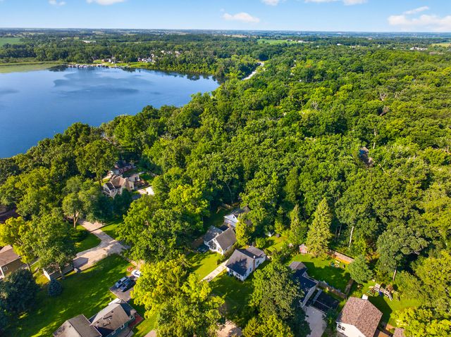 3231 Chicago Club Drive, Delavan, WI 53115