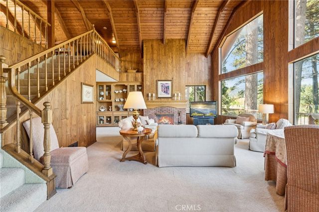 524 Golf Course Road, Lake Arrowhead, CA 92352