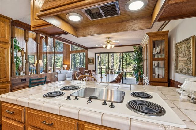 524 Golf Course Road, Lake Arrowhead, CA 92352