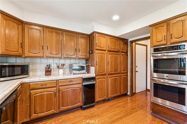 524 Golf Course Road, Lake Arrowhead, CA 92352