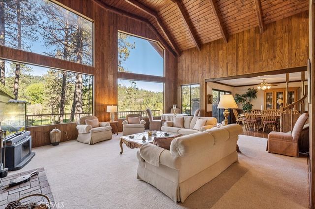 524 Golf Course Road, Lake Arrowhead, CA 92352